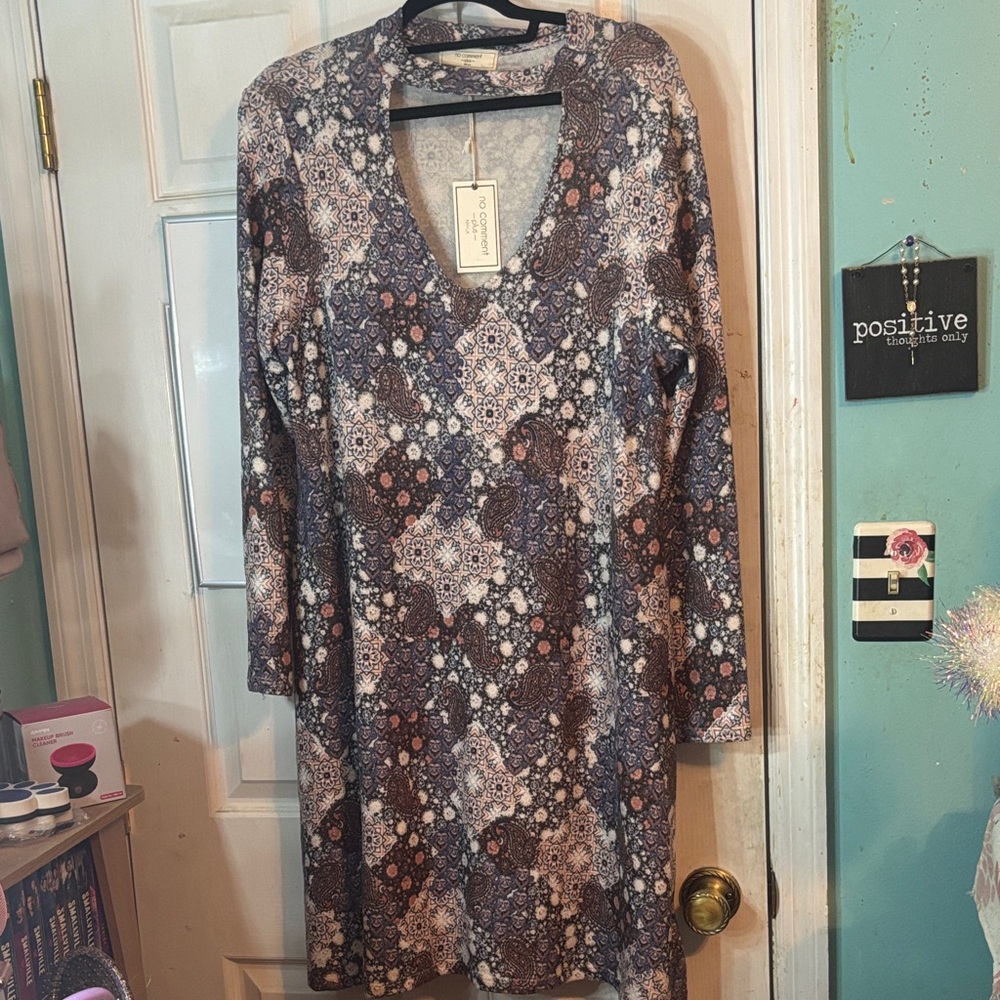 NWT No Comment Plus 2X Patterned Long Sleeve Dress